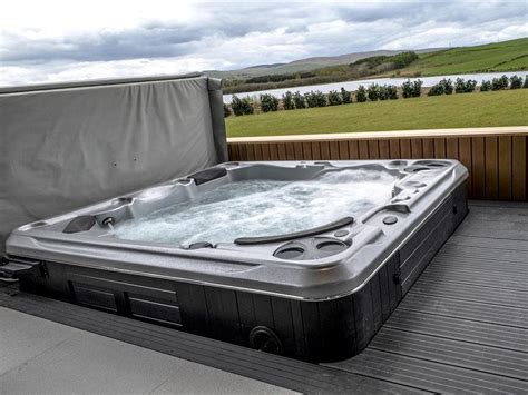 save up to £6000 on hydropool hot tubs and swim spas