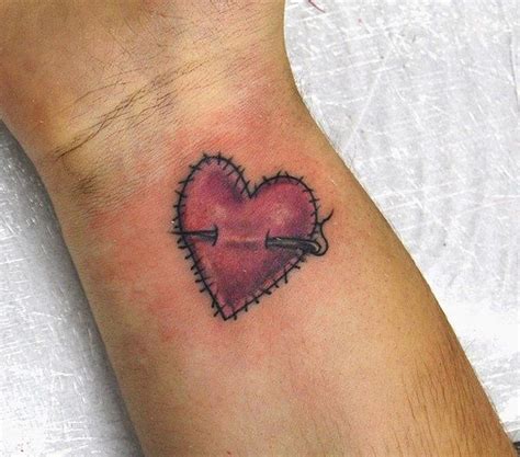 40 Lovely Heart Tattoo Designs With Meaning Blurmark Heart Tattoo