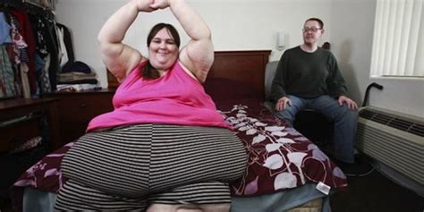 esta mujer desea convertirse en la persona más gorda del mundo