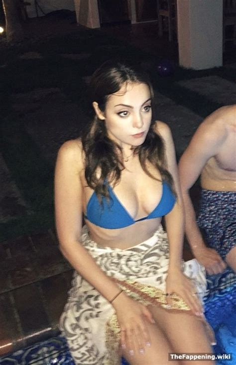 elizabeth gillies nude pics and vids the fappening