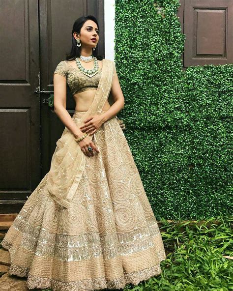 Pin By P K On Beauty Rakul Preet Indian Wedding Outfits