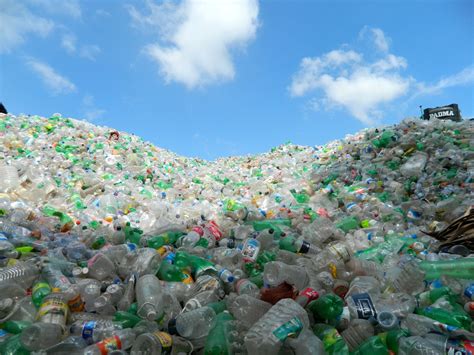 benefits  recycling plastics