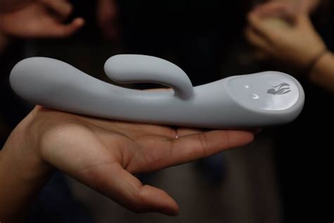 Samsung Apologizes To Women’s Sex Toy Company It Asked To Hide At Tech