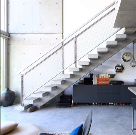 photo   week floating concrete staircase  architect arthur erickson dwell
