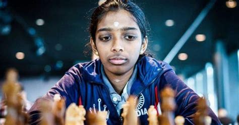 chess vaishali enters semifinals  speed chess championships