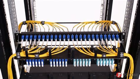 manage cable  server rack