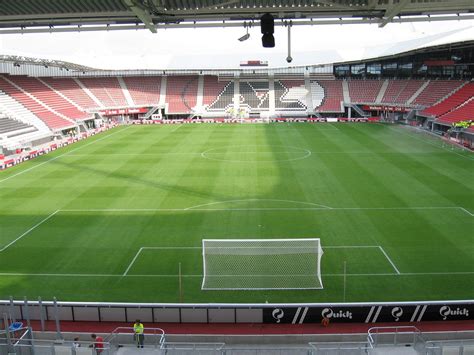 afas stadion alkmaar paises bajos capacidad  espectadores equipo local az alkmaar el