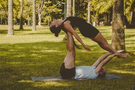 20 most awkward things that happen at a yoga class page 17 best