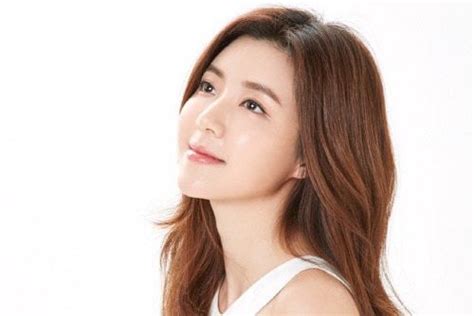 Actress Park Han Byul Announces Marriage And Pregnancy