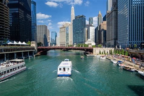 chicago boat tours find   lake  river cruises choose chicago