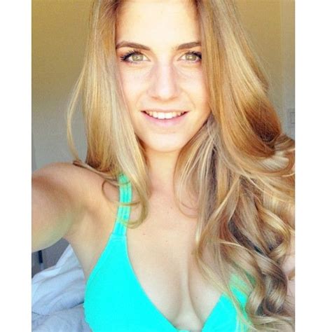 college girls the hottest selfies instagram has to offer