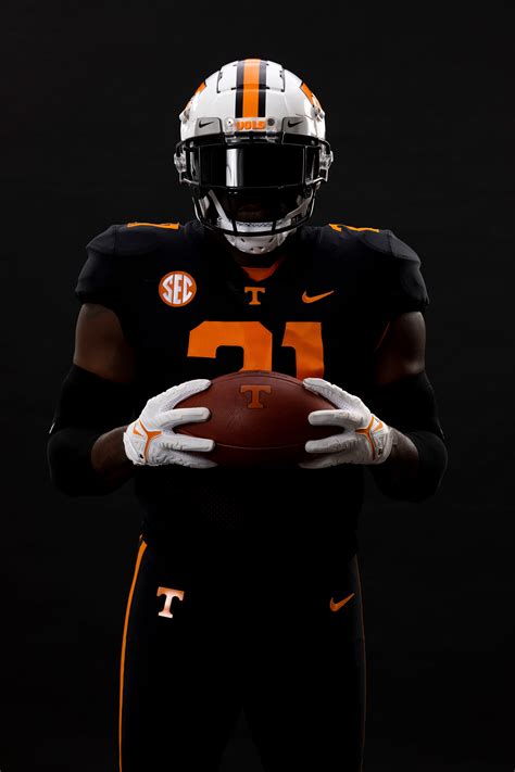 josh heupel embraces tennessee vols black uniforms future alternates