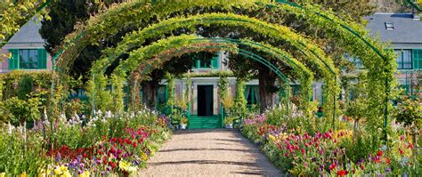 giverny monets garden   family private meet  locals