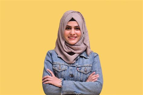 Premium Photo Beautiful Girl Wearing Hijab With Denim Jacket Smiling