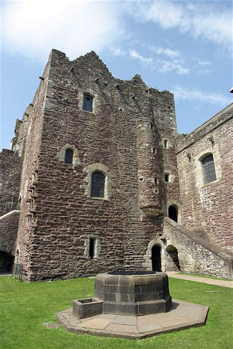 water  photo picture image doune castle castles uk