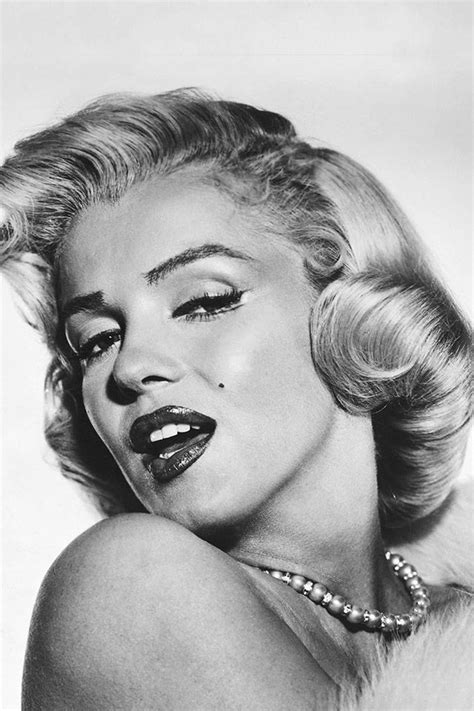 marilyn monroe in black and white wallpaper film and tv shows in 2019 marilyn monroe artwork