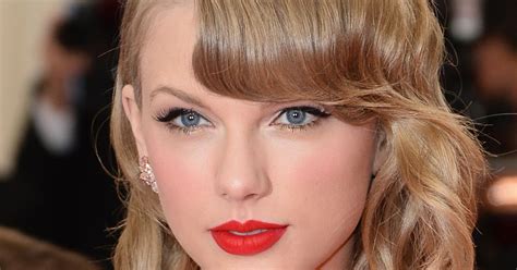 Taylor Swift Makeup Tips Her Exact Red Lipstick Shade Revealed