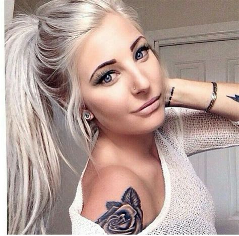 Blonde Tattoo Ombros Modelos Instagram