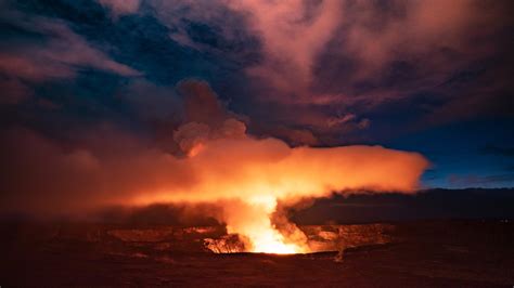 hawaii volcanoes national park closes backcountry  overnight