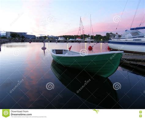 small boat picture image