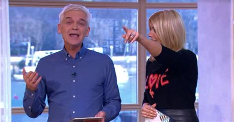 phillip schofield and holly willoughby apologise for front bottom