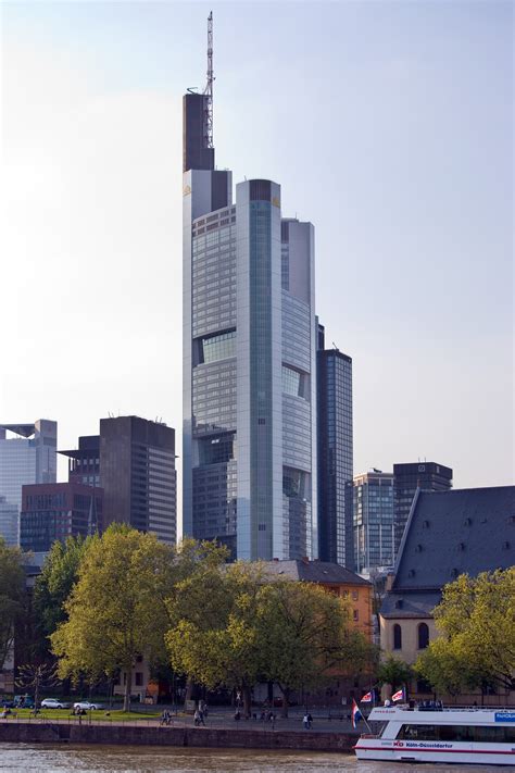 filefrankfurt  main commerzbank tower ansicht vom eisernen stegjpg wikimedia commons