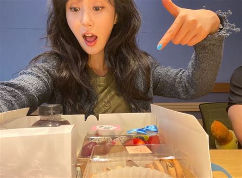 Snsd S Dj Yuri Thanks Fans For The Support Wonderful