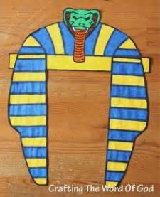 pharaohs head dress  craft      bible stories