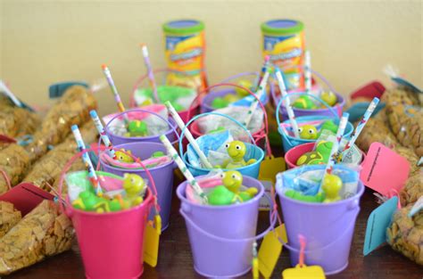 easy birthday party favor ideas birthday party favors