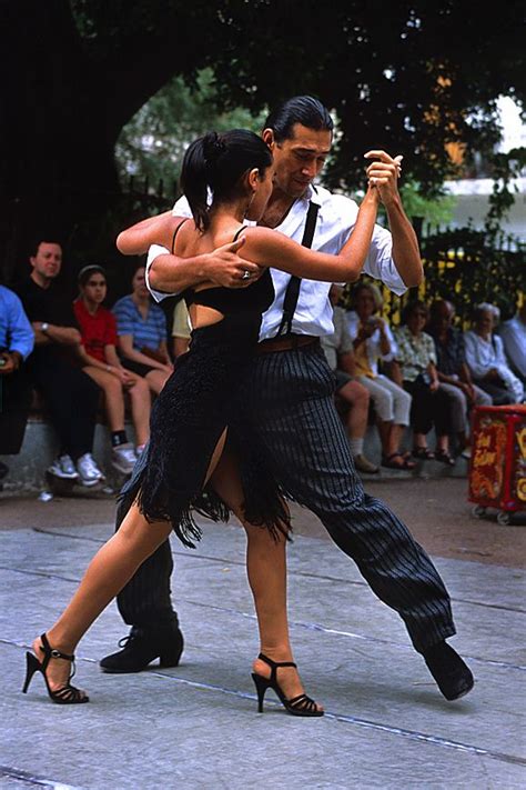 Tango En Buenos Aires Dance Photography Tango Dancers Salsa Dancing