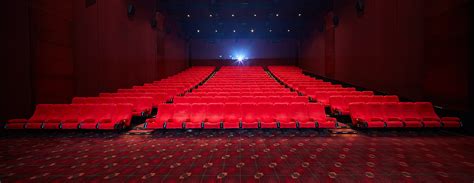 bioskop buka  juli   aturan menonton  era  normal movieden