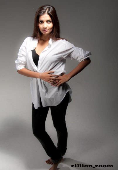 Sexy Sri Lankan Actress And Models Sexy And Hot Gamya
