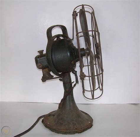 antique ge oscillating electric fan vintage general electric   volt motor