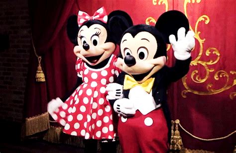 Mickey Mouse Happy Minnie Mouse Animated  On