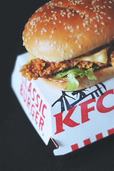 full list   kfc open  drive   delivery   uk proper manchester