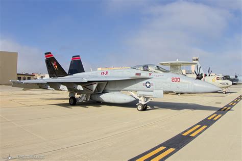 vx  dust devils    super hornet fly navy military aircraft hornet