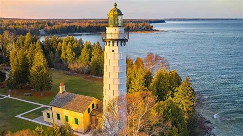 cana island lighthouse  celebrates  party  craft beer