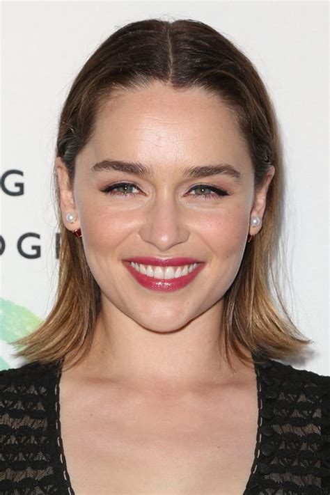 Emilia Clarke S Hairstyles And Hair Colors Steal Her Style
