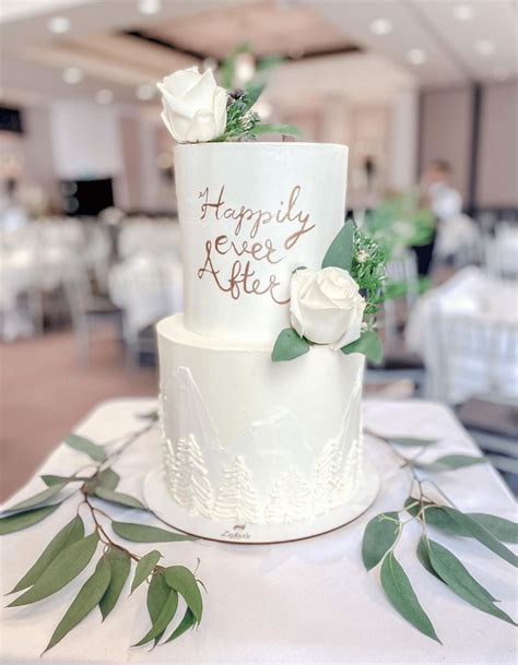 top  amazing wedding cake ideas  inspire  wedding journal