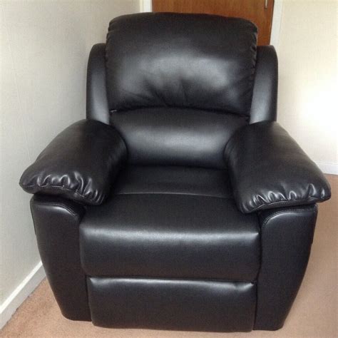 unused black leather recliner chair  bonnybridge falkirk