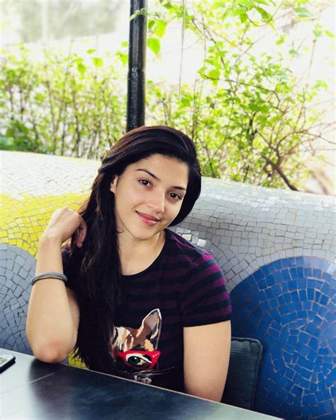 Mehreen Pirzada Wiki Biography Age Movies Images News Bugz