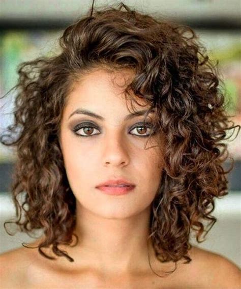 6 great chin length curly hairstyles women