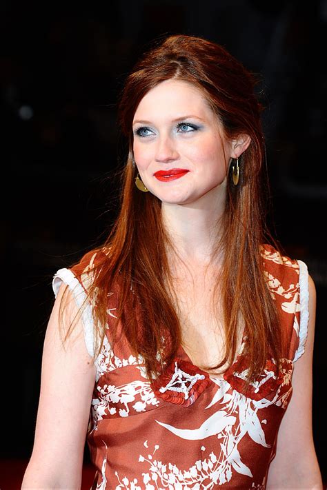 bonnie wright her eyes are incredible bonnie wright redhead beauty