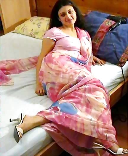 amateur milf pictures busty aunty neelam indian desi porn set 7 8