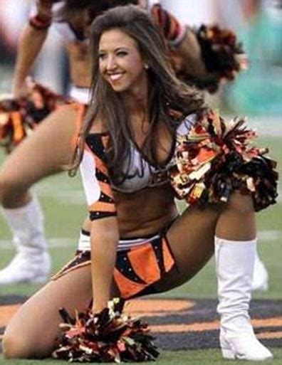 Sarah Jones Cincinnati Bengals Cheerleader Ex Teacher