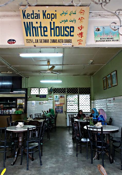 kota bharu malaysia breakfast  kedai kopi white house asia pacific hungry onion