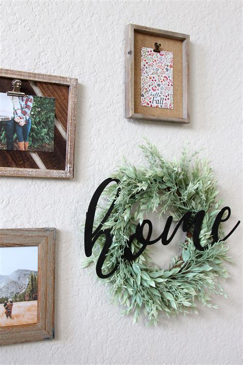 framed  hang   wall   wreath    items   hanging
