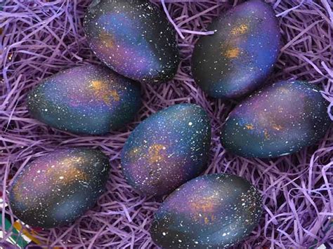 روش تزئین تخم مرغ عید کهکشانی