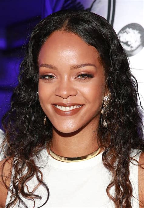 cbs replacing rihanna song on football broadcast after singer complains
