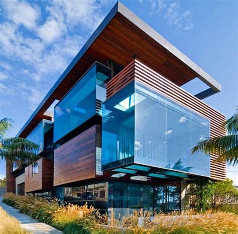 Sebbene un soffitto o un tetto in vetro sia una magnifica aggiunta a una casa o a un ampliamento, ecco alcuni importanti consigli. Immagini dâ ispirazione per Ville, Case e Rustici | Architettiamo